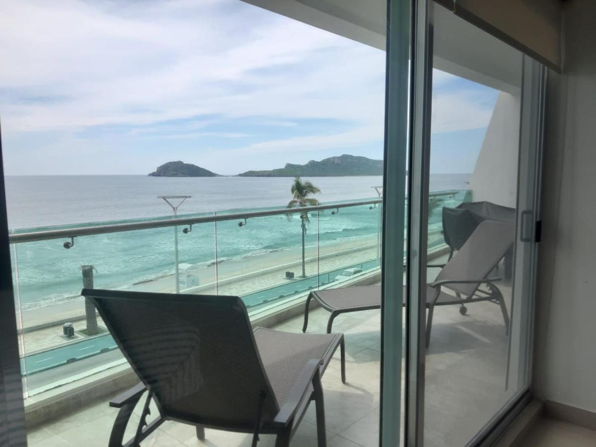 מזטלן Hermoso Y Moderno Departamento Frente Al Malecon Con Preciosa Vista Al Mar מראה חיצוני תמונה