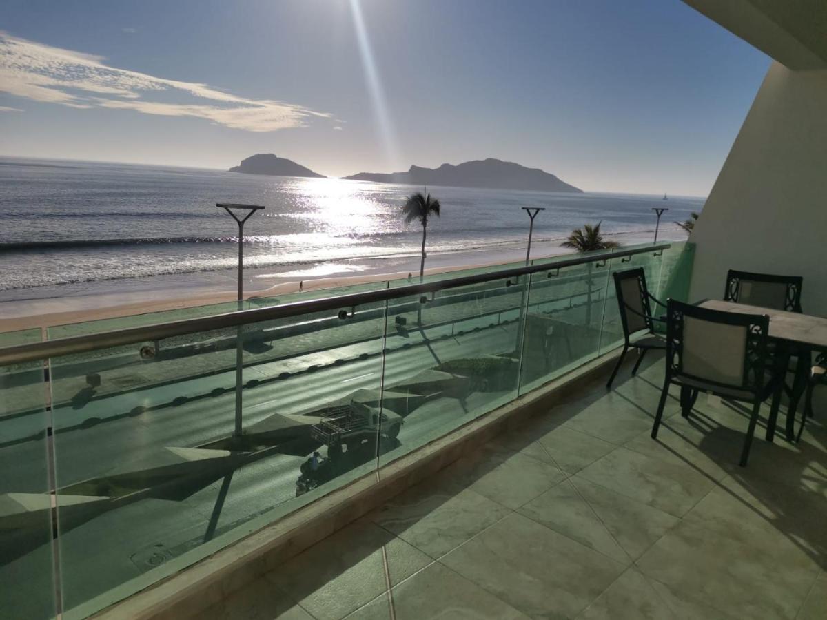 מזטלן Hermoso Y Moderno Departamento Frente Al Malecon Con Preciosa Vista Al Mar מראה חיצוני תמונה